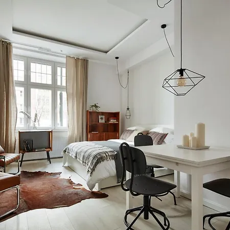 Atelio Aparthotel *